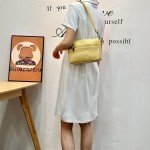 A New Multi-Layer Soft Genuine Leather Women'S Bag with Large Capacity, Featuring a Small Square Design, Suitable for Shoulder And Crossbody Wear, Designed with Multiple Zippers, Perfect for a Luxurious And Versatile Commuting Experience